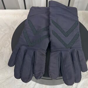 Women’s Isotoner Gloves